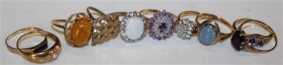 Ten 9ct gold gem set rings